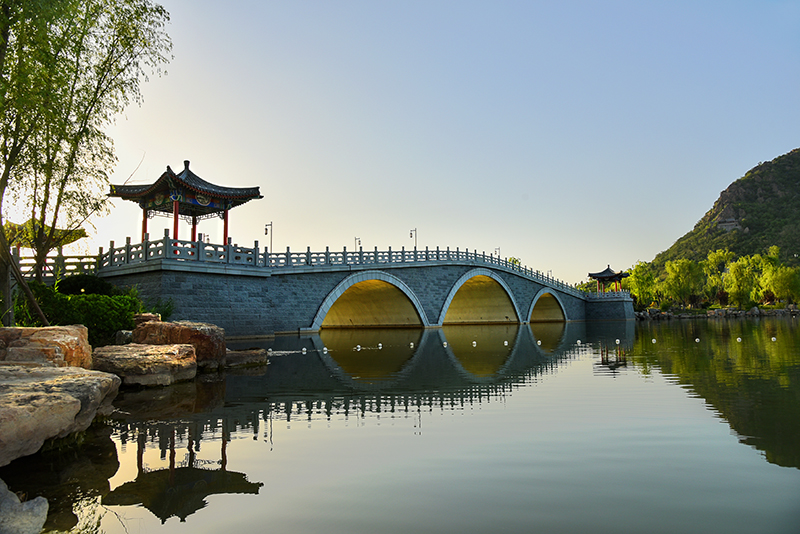 濟(jì)南華山洼濕地公園崇正橋、煙雨橋